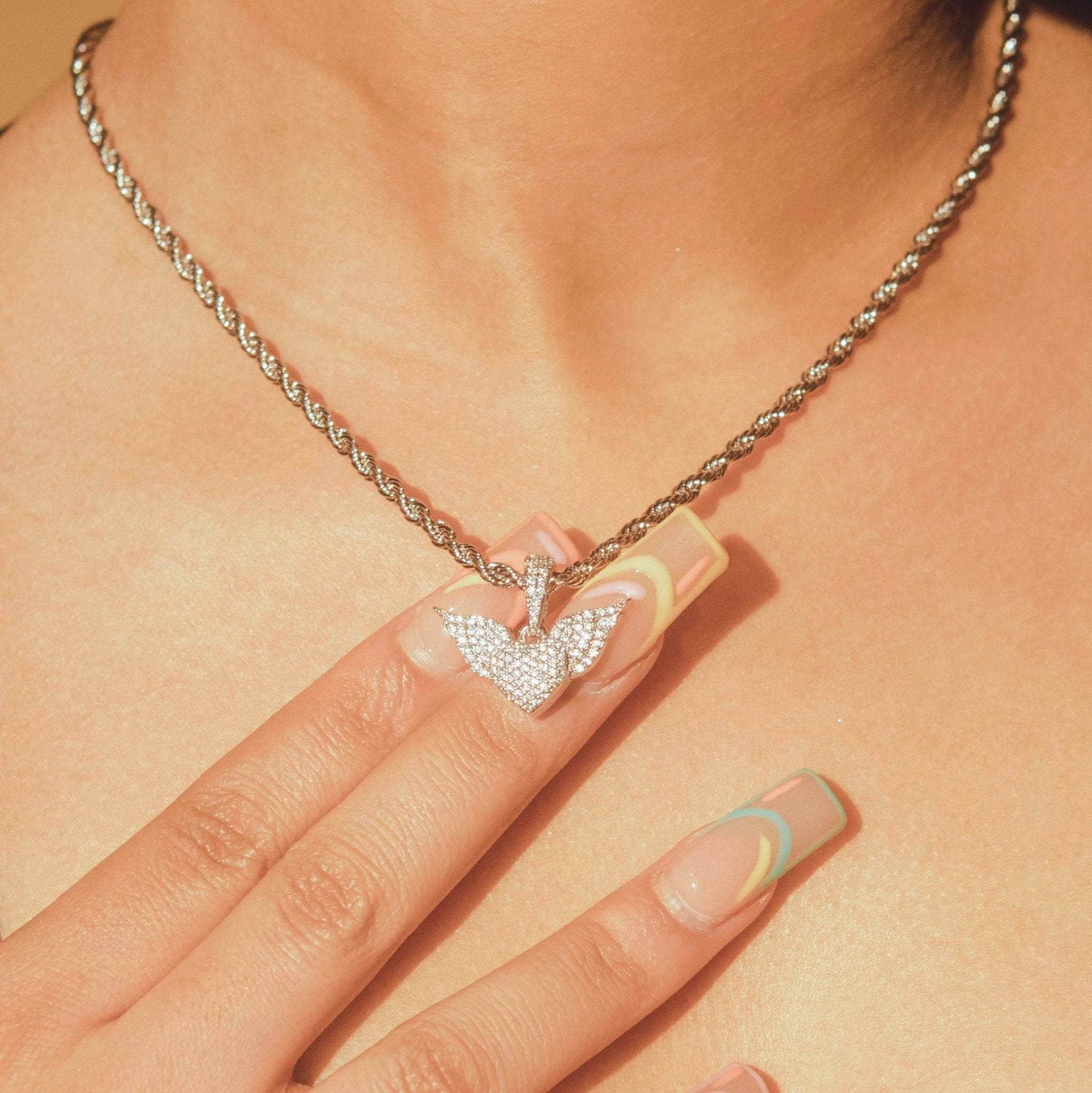 Heart Wings Pendant - White Gold - Cernucci